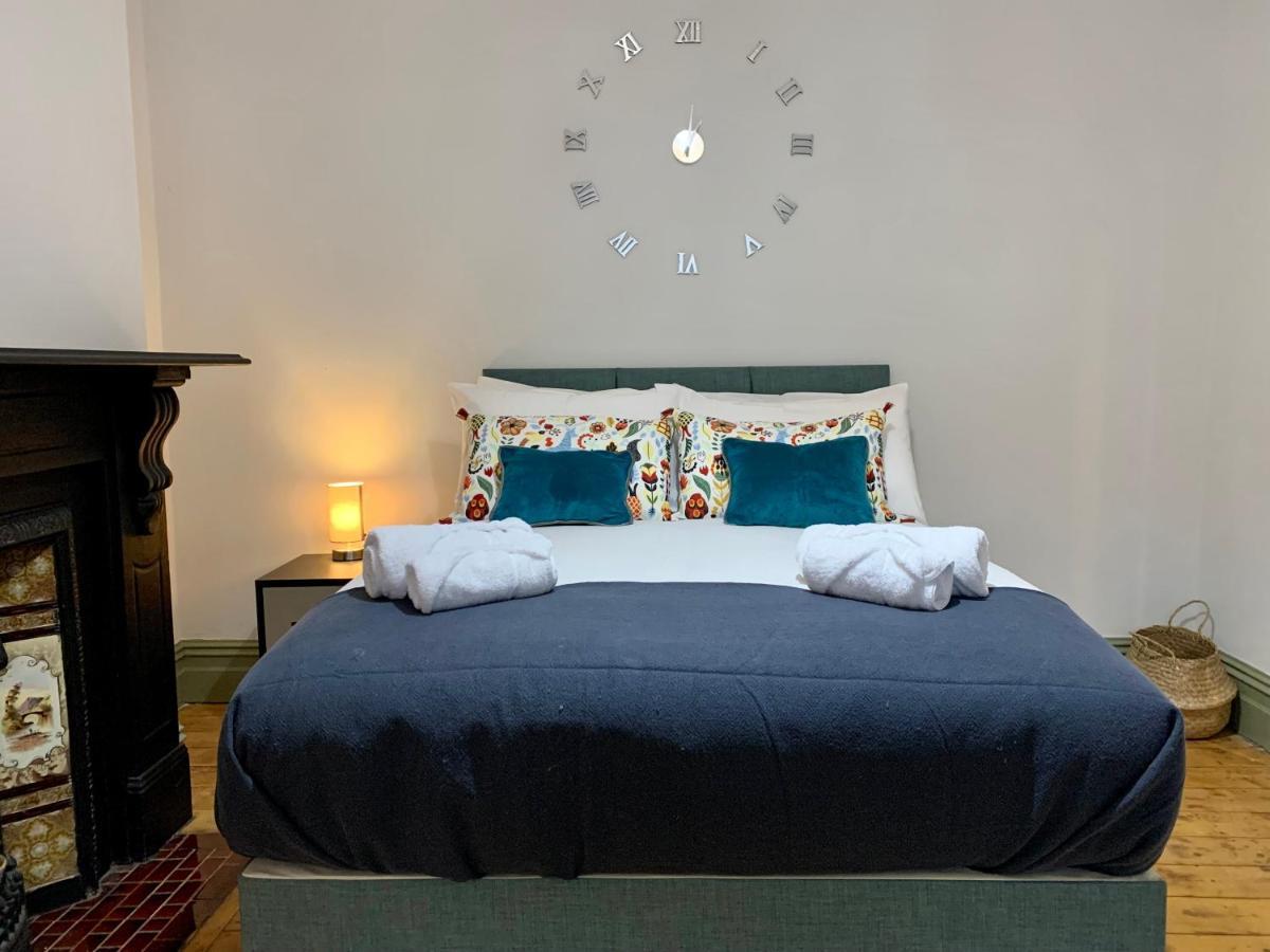 Stamer House By Yourstays, Stylish Quirky House, With 4 Double Bedrooms, Book Now! Stoke-on-Trent ภายนอก รูปภาพ