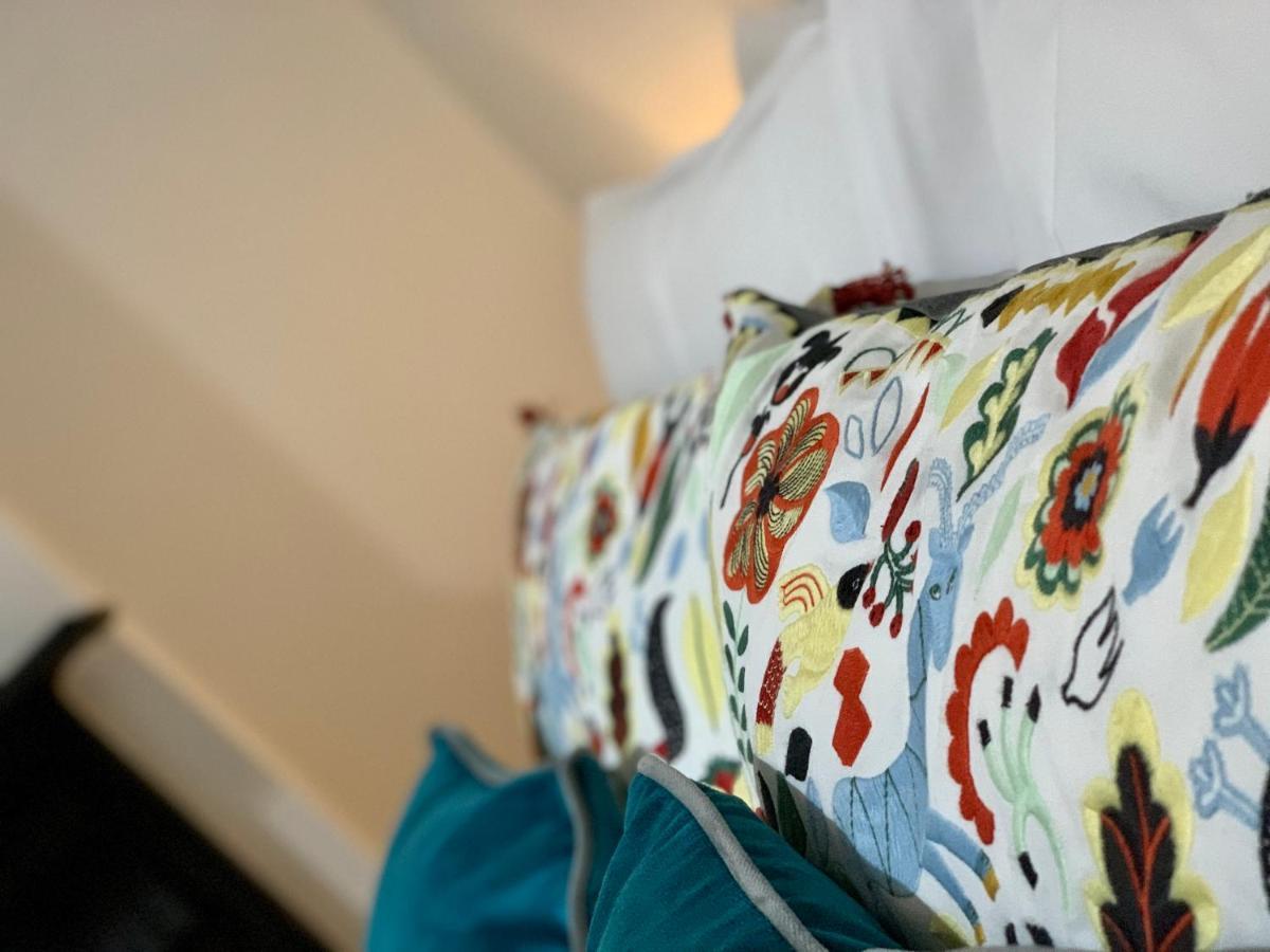 Stamer House By Yourstays, Stylish Quirky House, With 4 Double Bedrooms, Book Now! Stoke-on-Trent ภายนอก รูปภาพ