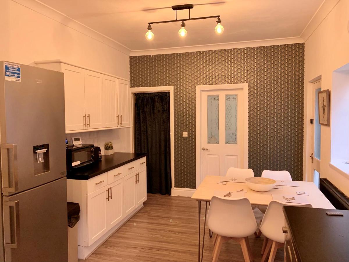 Stamer House By Yourstays, Stylish Quirky House, With 4 Double Bedrooms, Book Now! Stoke-on-Trent ภายนอก รูปภาพ